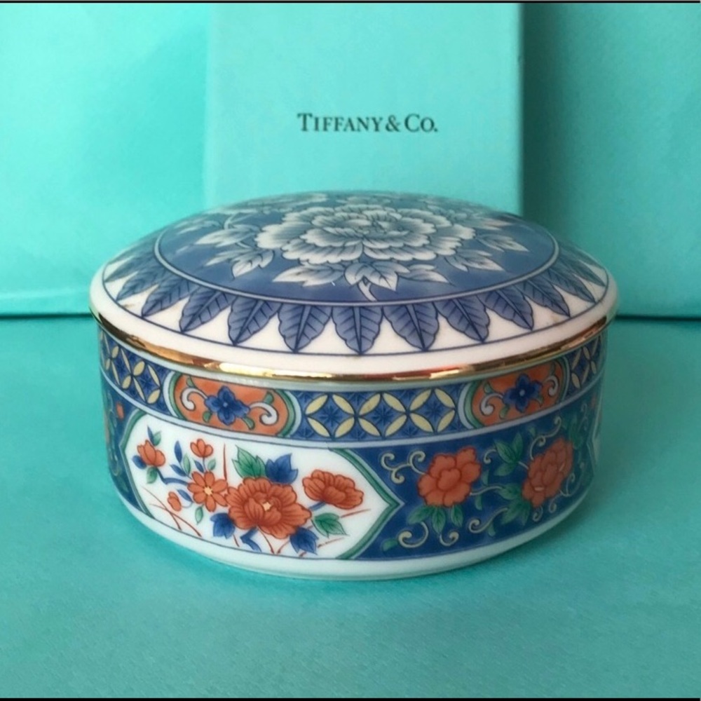 Tiffany & Co. Bone China Imari Lidded Trinket Box